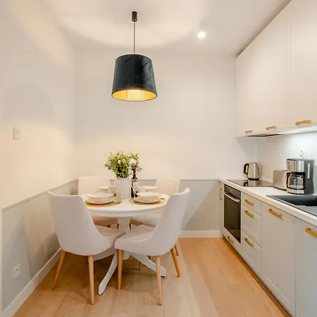 B014 White Moon - Basen Bawialnia Fitnes Parking W Cenie Polanki Aqua - *